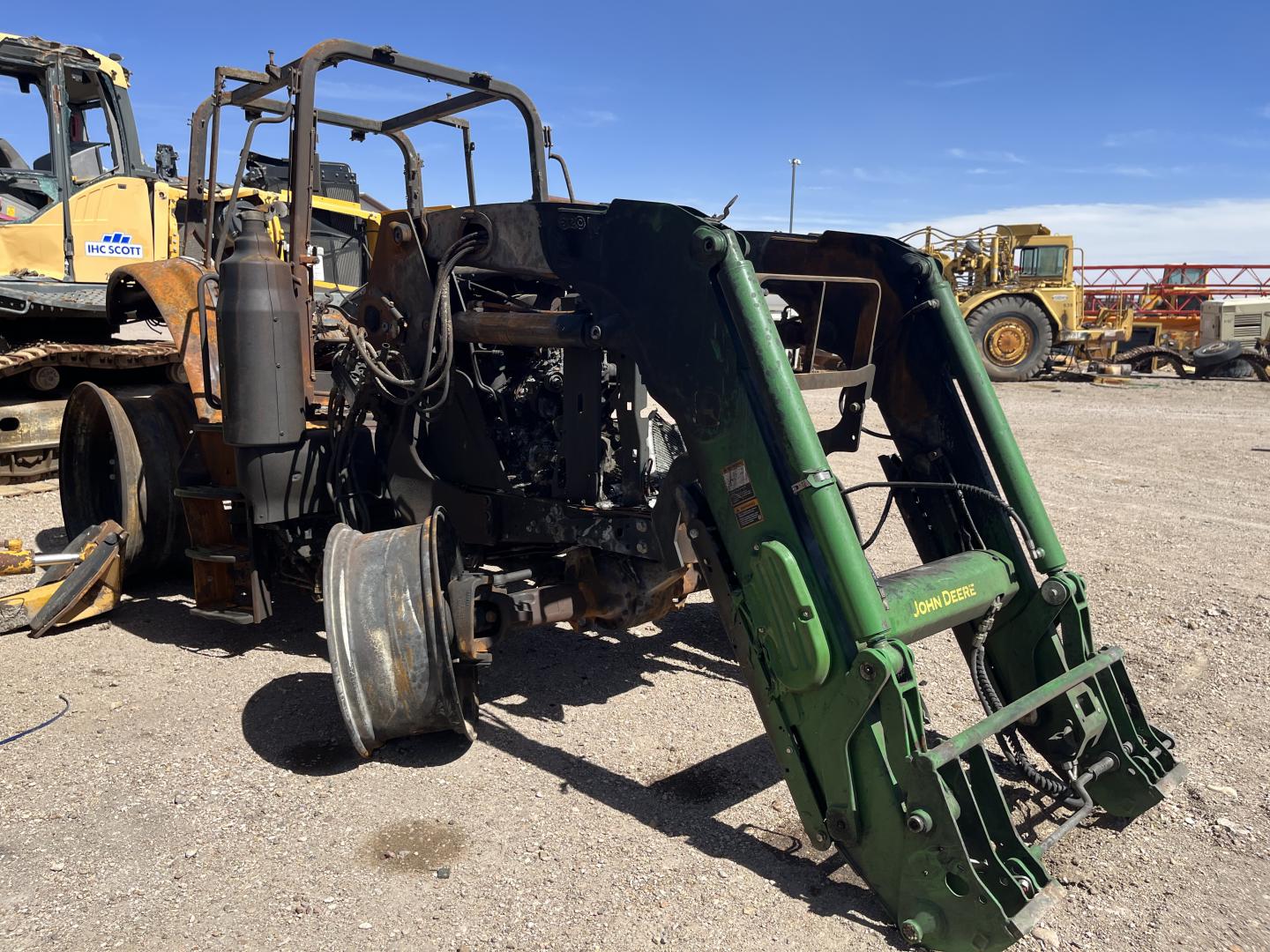 ./imagenes/INVOICE/2019/17541/TRACTOR JOHN DEERE 6130M (14).JPG